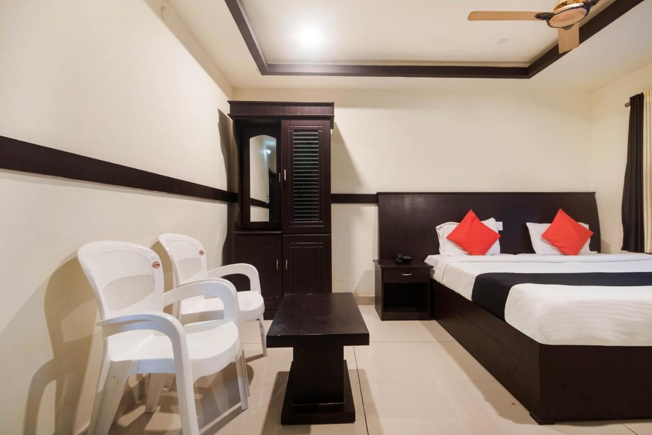 Capital O 73761 Hotel Alfa Vijayawāda Exterior foto