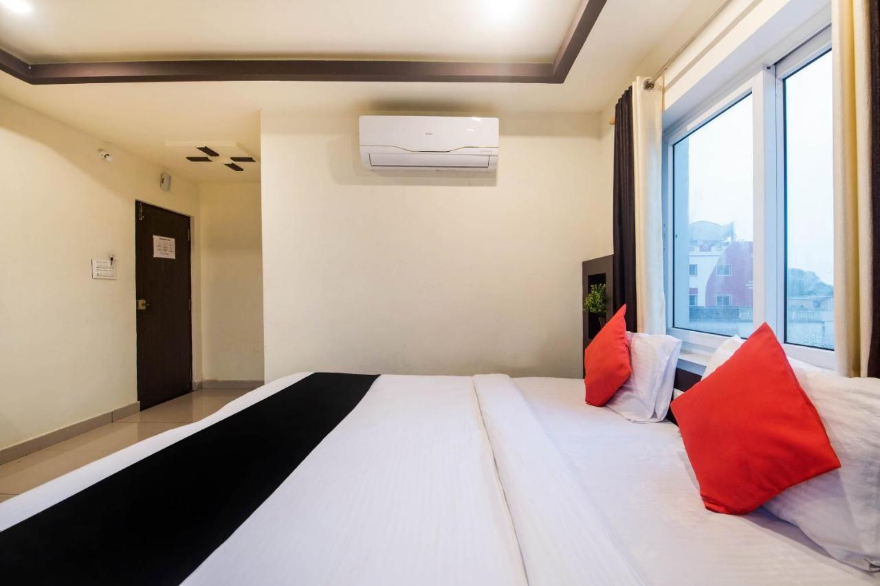 Capital O 73761 Hotel Alfa Vijayawāda Exterior foto