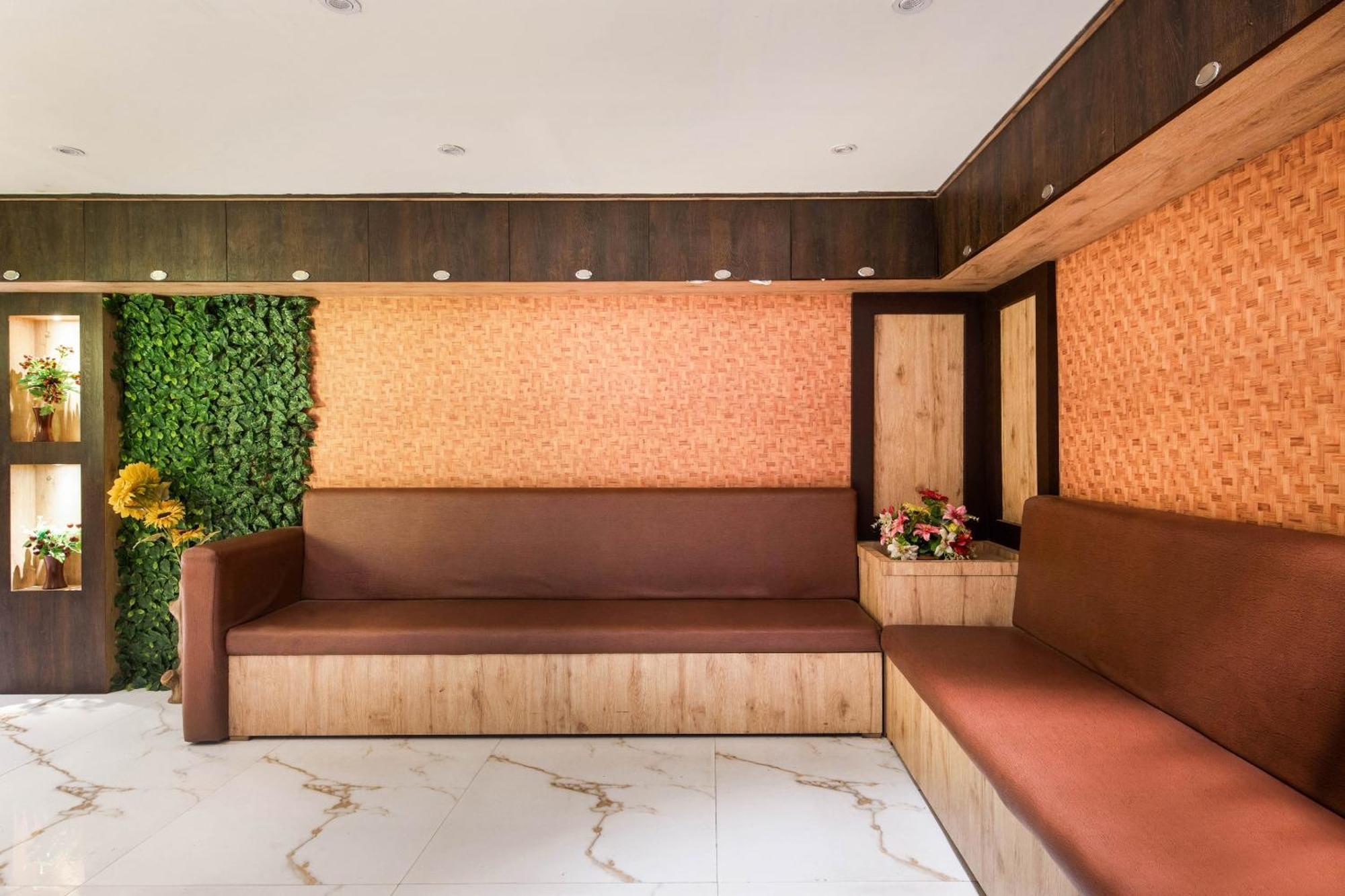 Capital O 73761 Hotel Alfa Vijayawāda Exterior foto
