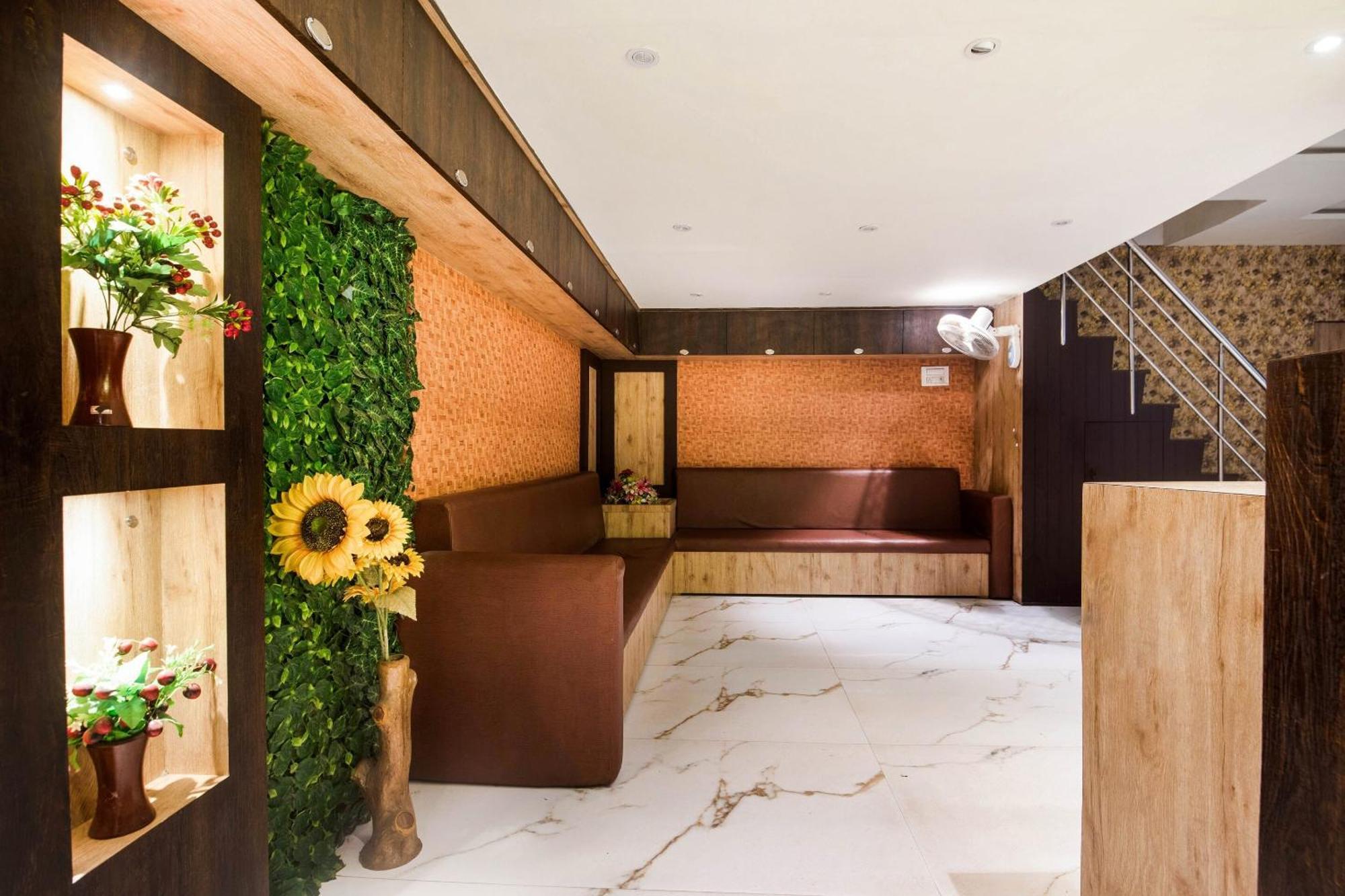 Capital O 73761 Hotel Alfa Vijayawāda Exterior foto